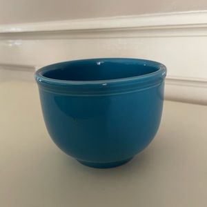 HLC * Fiesta Jumbo Chili Bowl Retired Peacock